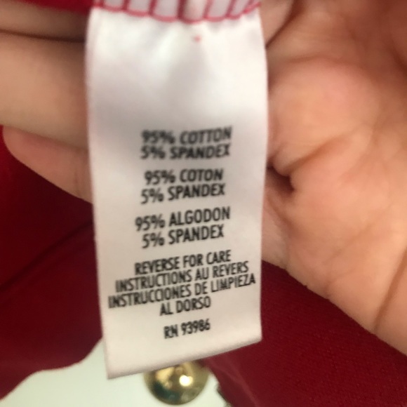 Red sweater - Picture 6 of 6